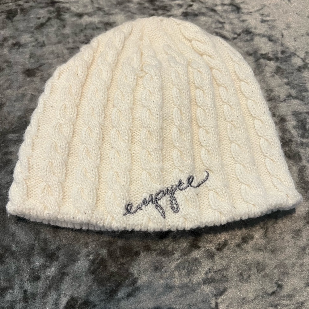 Empyre beanie
